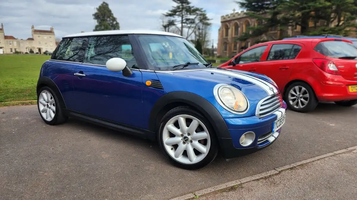 2008-mini-cooper-14-one-95bhp-big-1