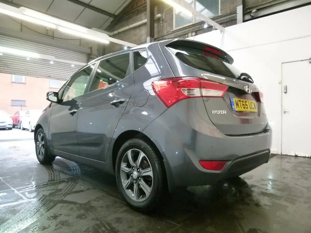 2015-hyundai-ix20-16-se-big-12