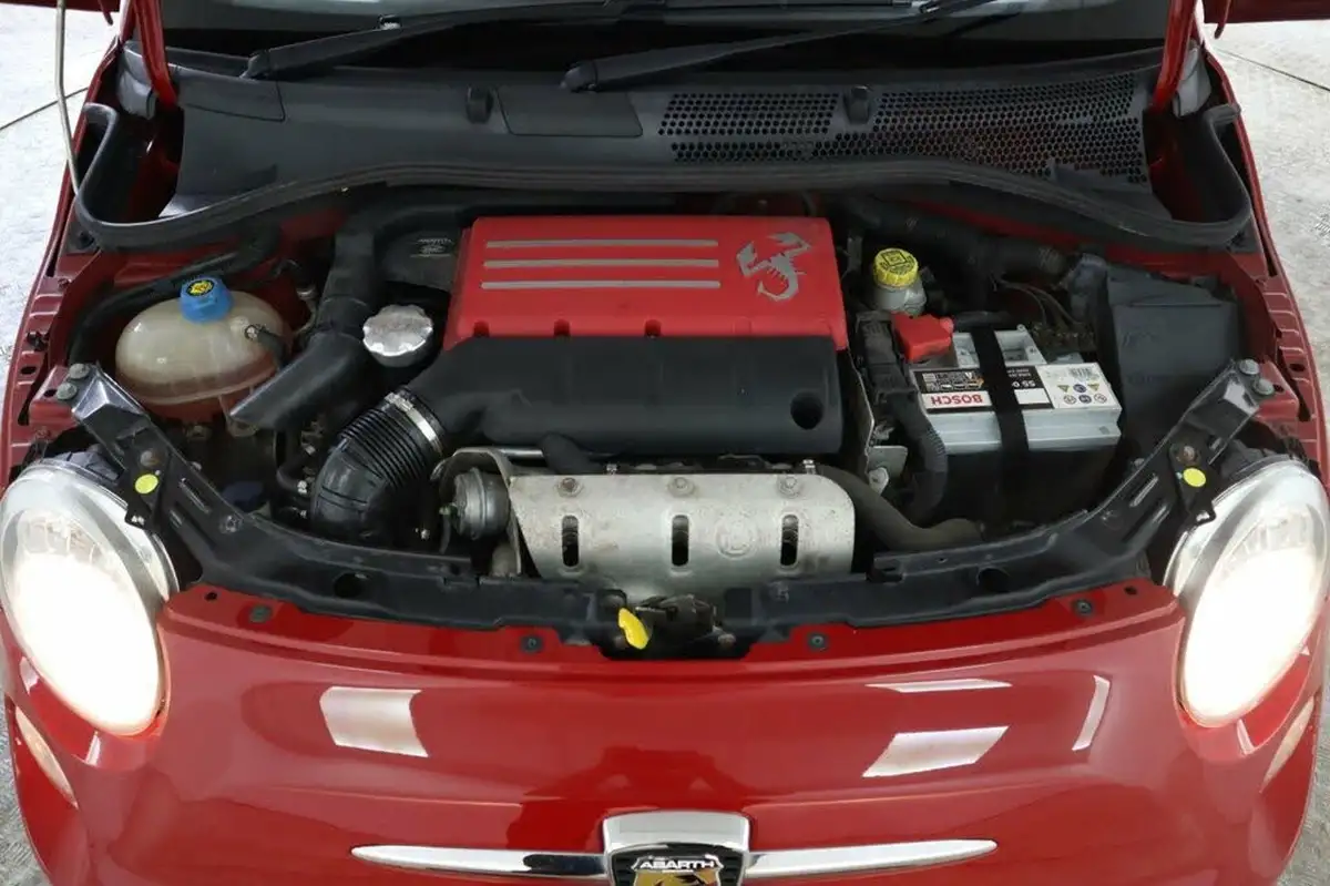 2016-abarth-500-14-tjet-595-turismo-160bhp-big-9