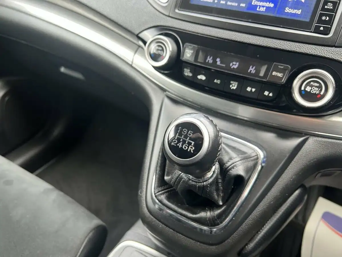 2016-honda-cr-v-16i-dtec-sr-120ps-2wdss-big-33