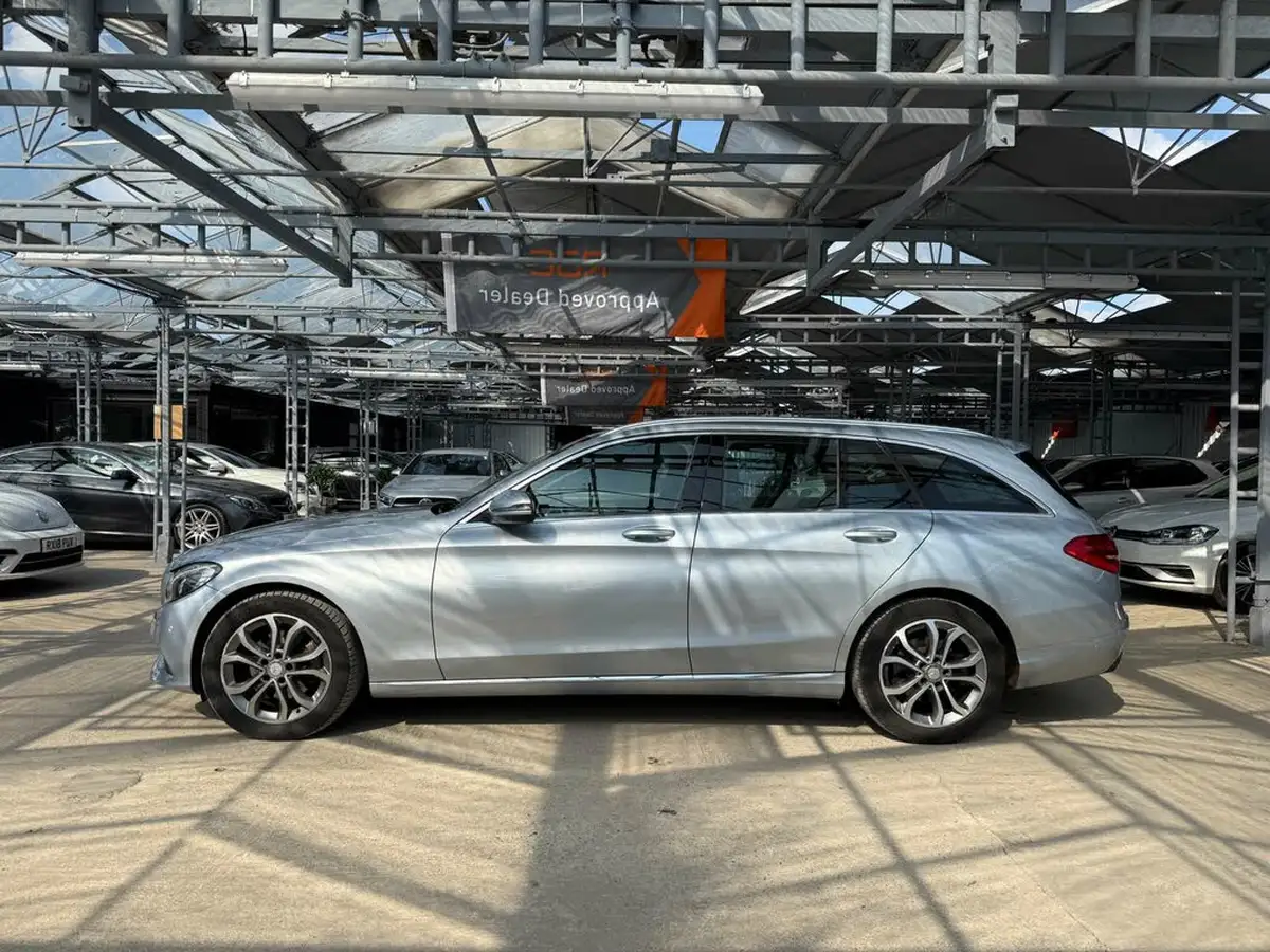 2016-mercedes-benz-c-class-21d-c220d-sport-170ps-ss-estate-5d-auto-big-11