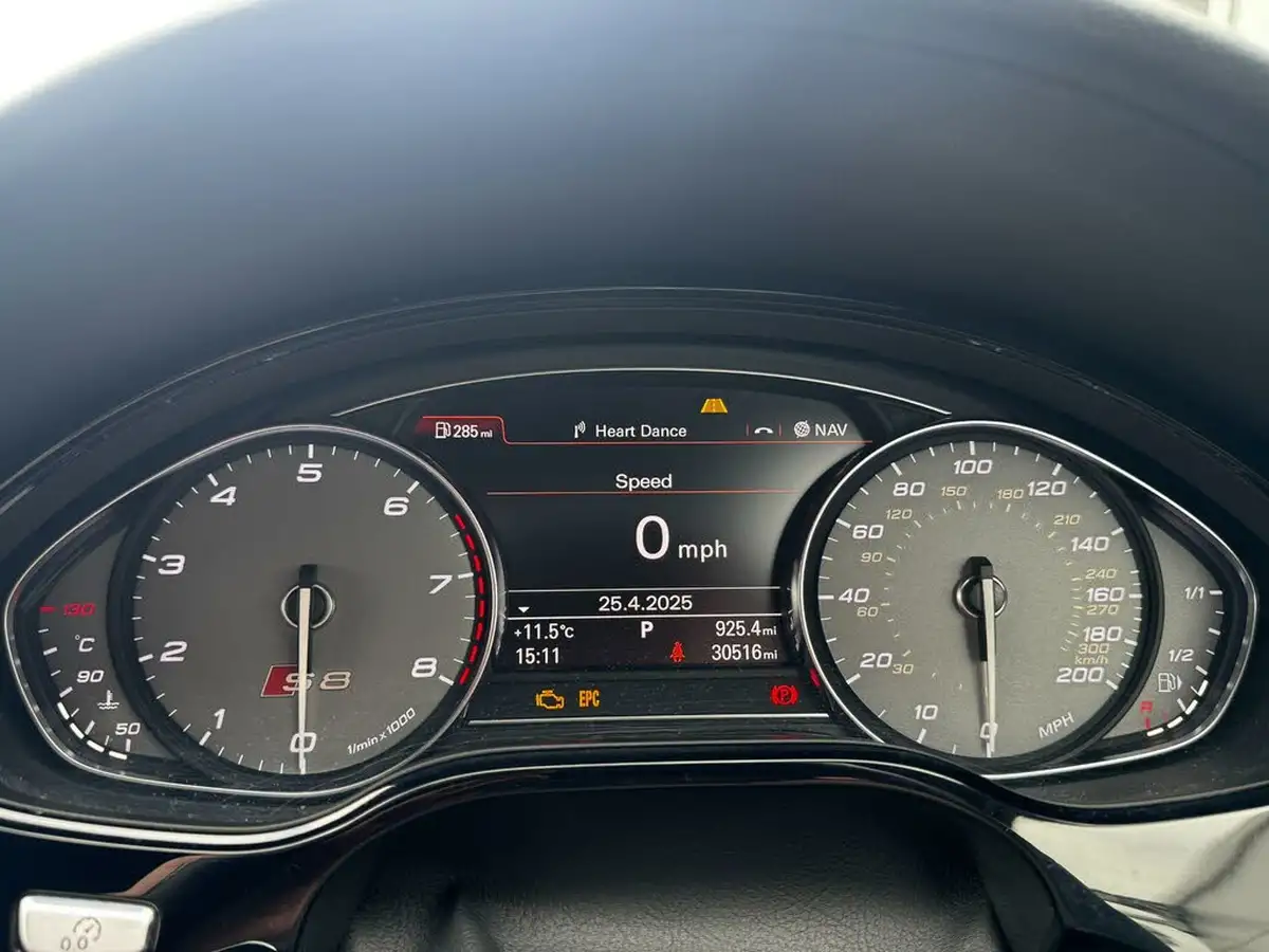 2016-audi-s8-40-tfsi-quattro-520ps-big-41