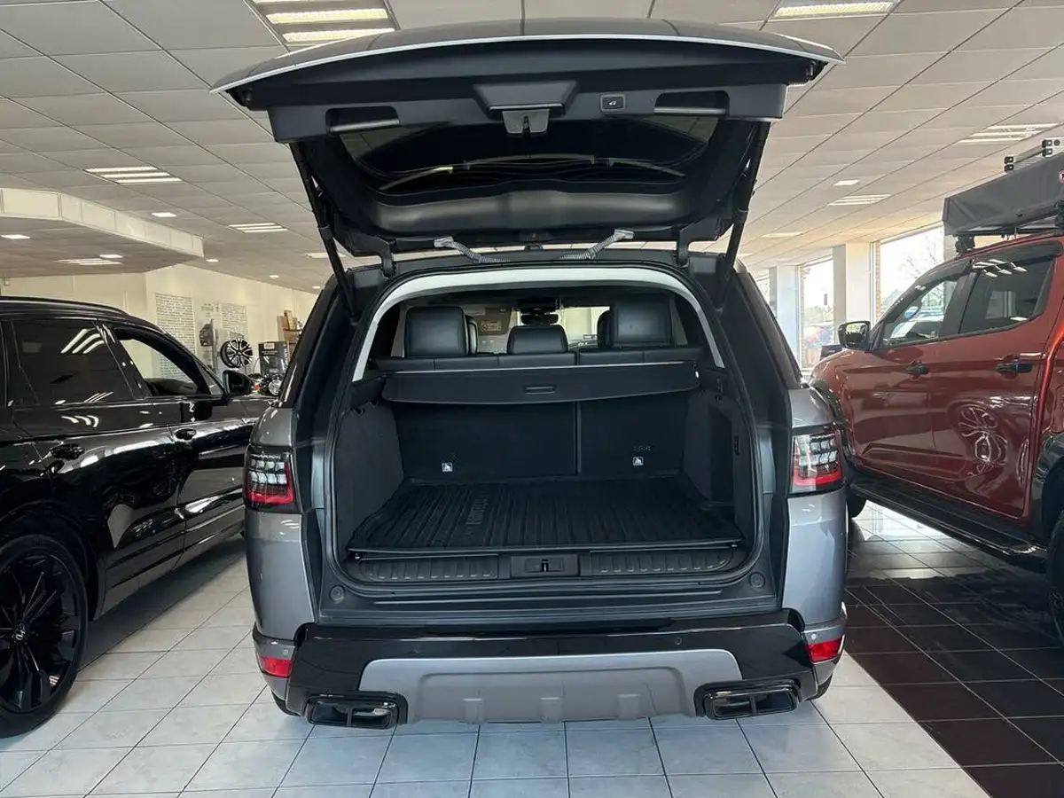 2021-land-rover-range-rover-sport-30-d300-hse-dynamic-big-14