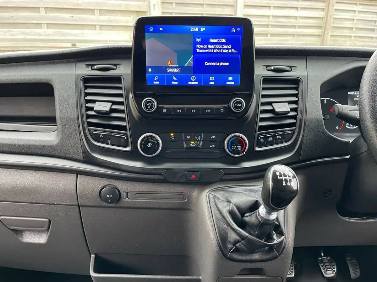 2021-ford-transit-20tdci-350-l4h3-leader-hybrid-130pseu6dt-big-12