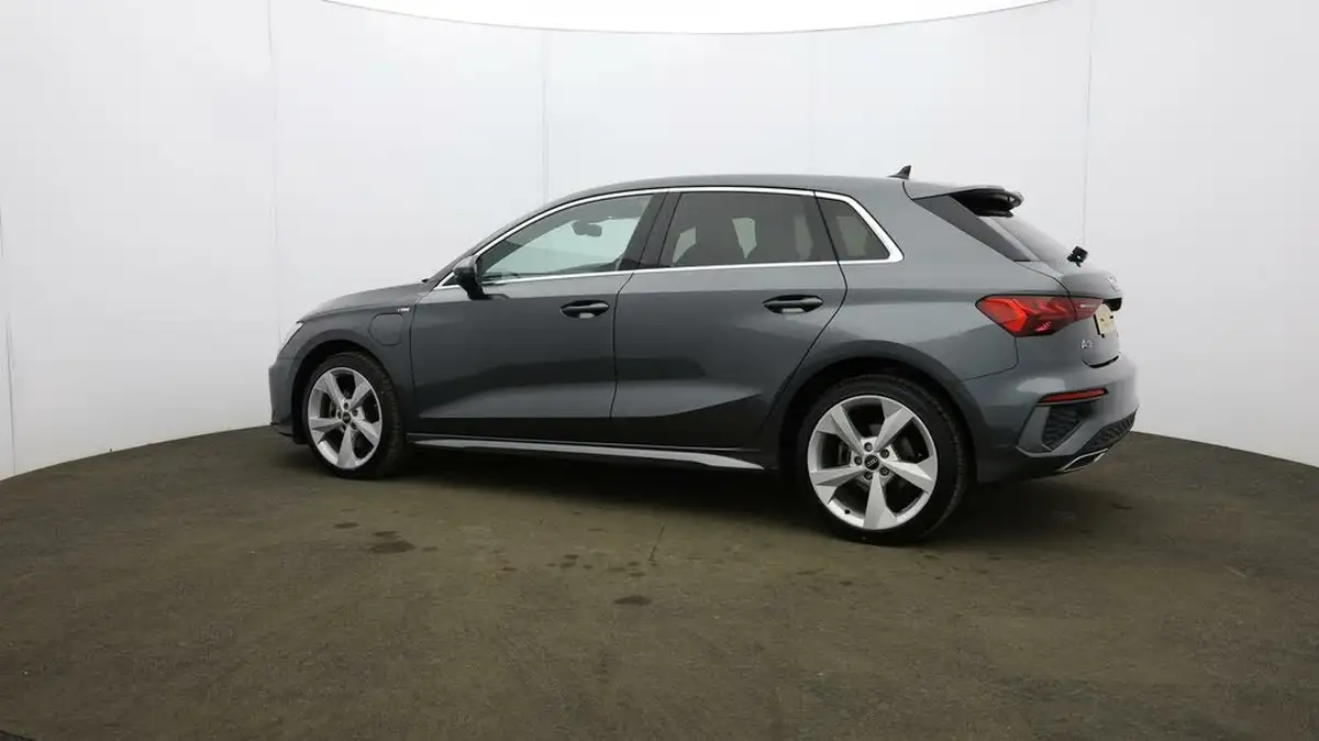 2021-audi-a3-14-40-tfsi-e-s-line-big-59