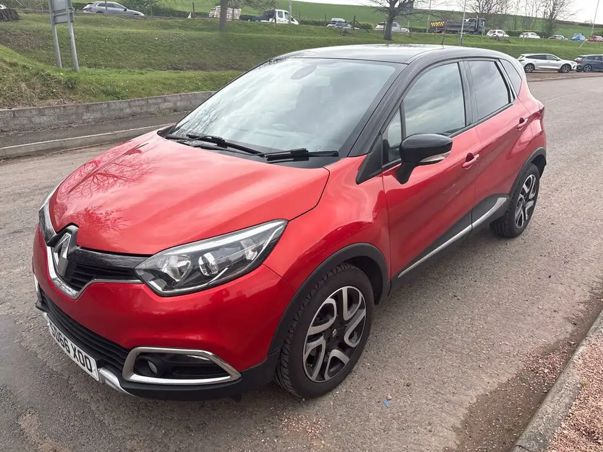 2016-renault-captur-15dci-signature-nav-110bhp-energy-ss-big-8