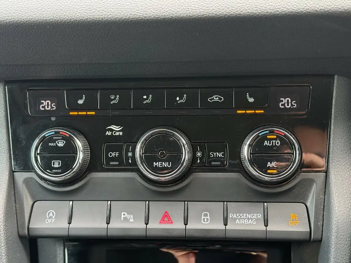2018-skoda-karoq-15-tsi-se-l-ss-big-34