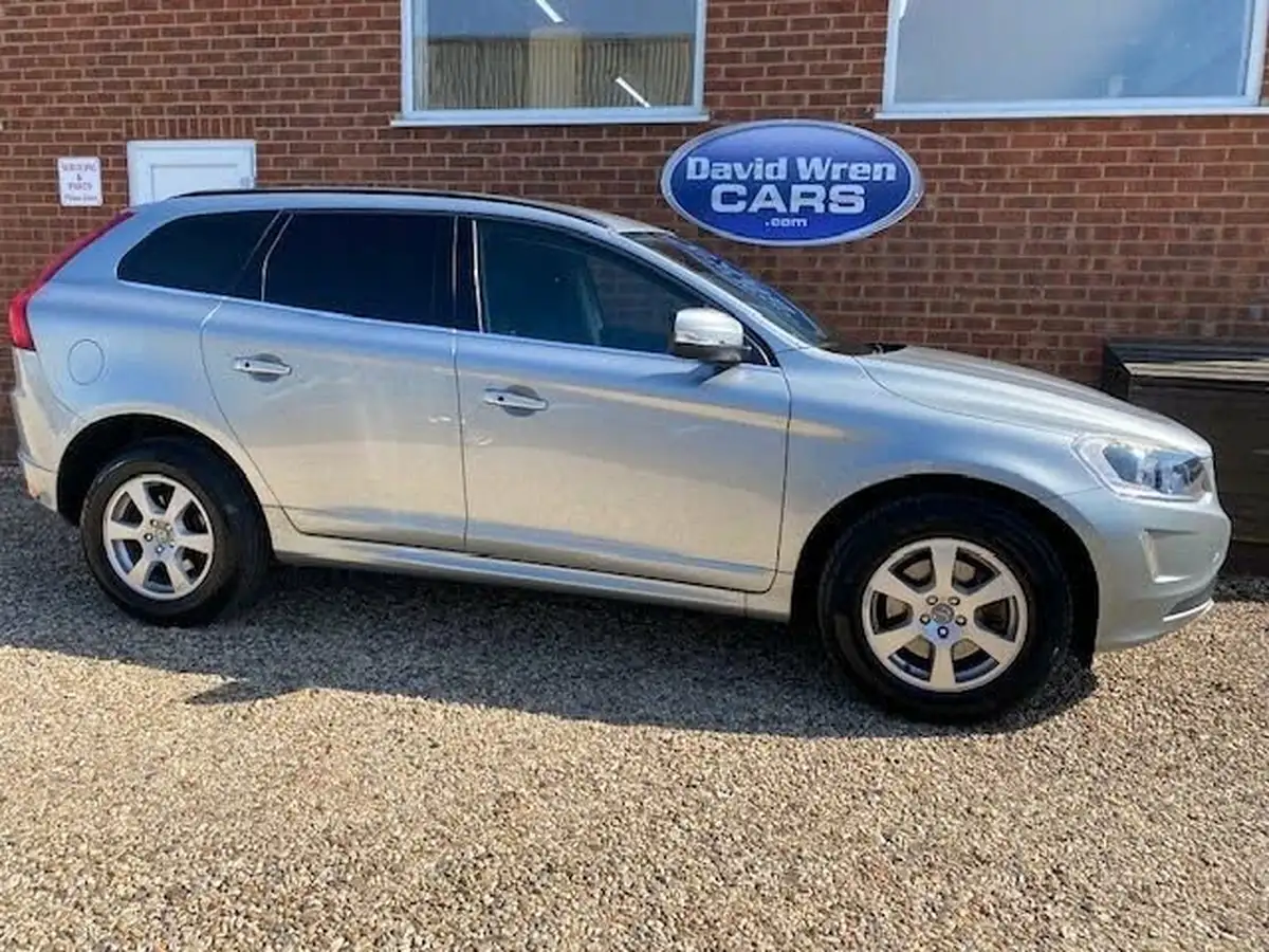 2014-volvo-xc60-20td-d4-se-181bhp-nav-ss-1969cc-big-1