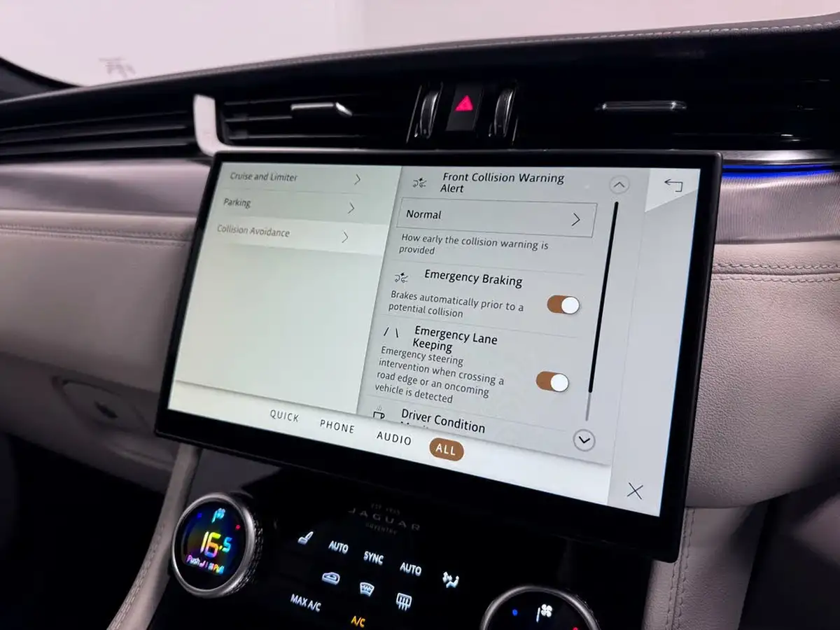 2023-jaguar-f-pace-20-d200-r-dynamic-se-black-big-45