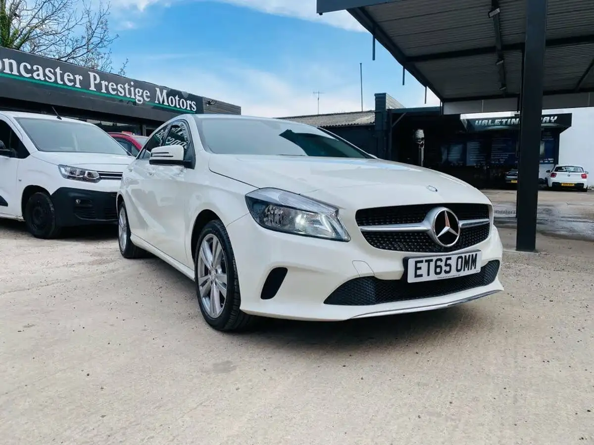 2016-mercedes-benz-a-class-15d-a180d-sport-ss-7g-dct-big-1