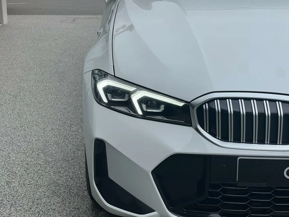 2024-bmw-3-series-20-320i-m-sport-touring-5d-big-79