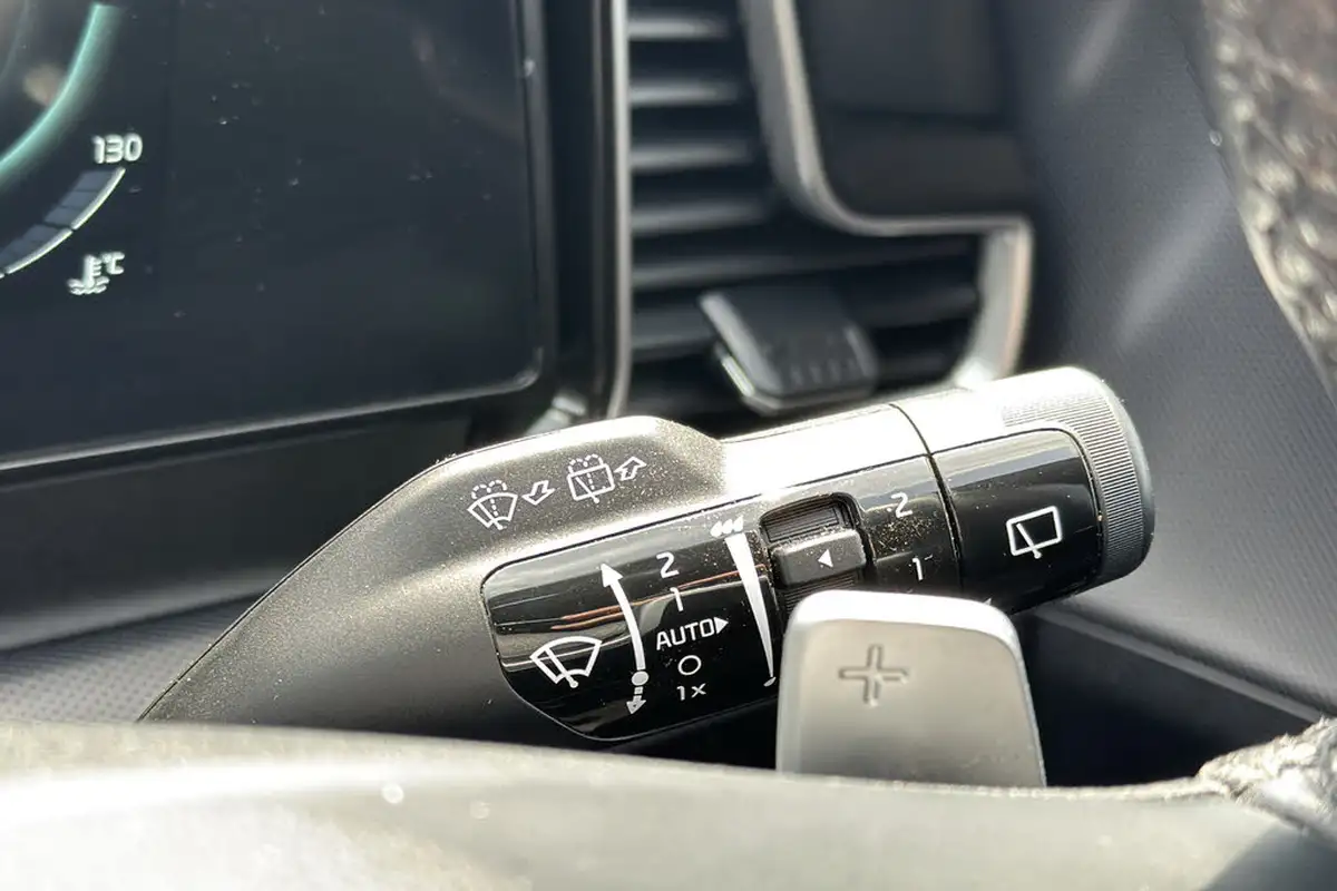 2022-kia-sportage-16-t-gdi-gt-line-148bhp-48v-1598cc-dct-big-33