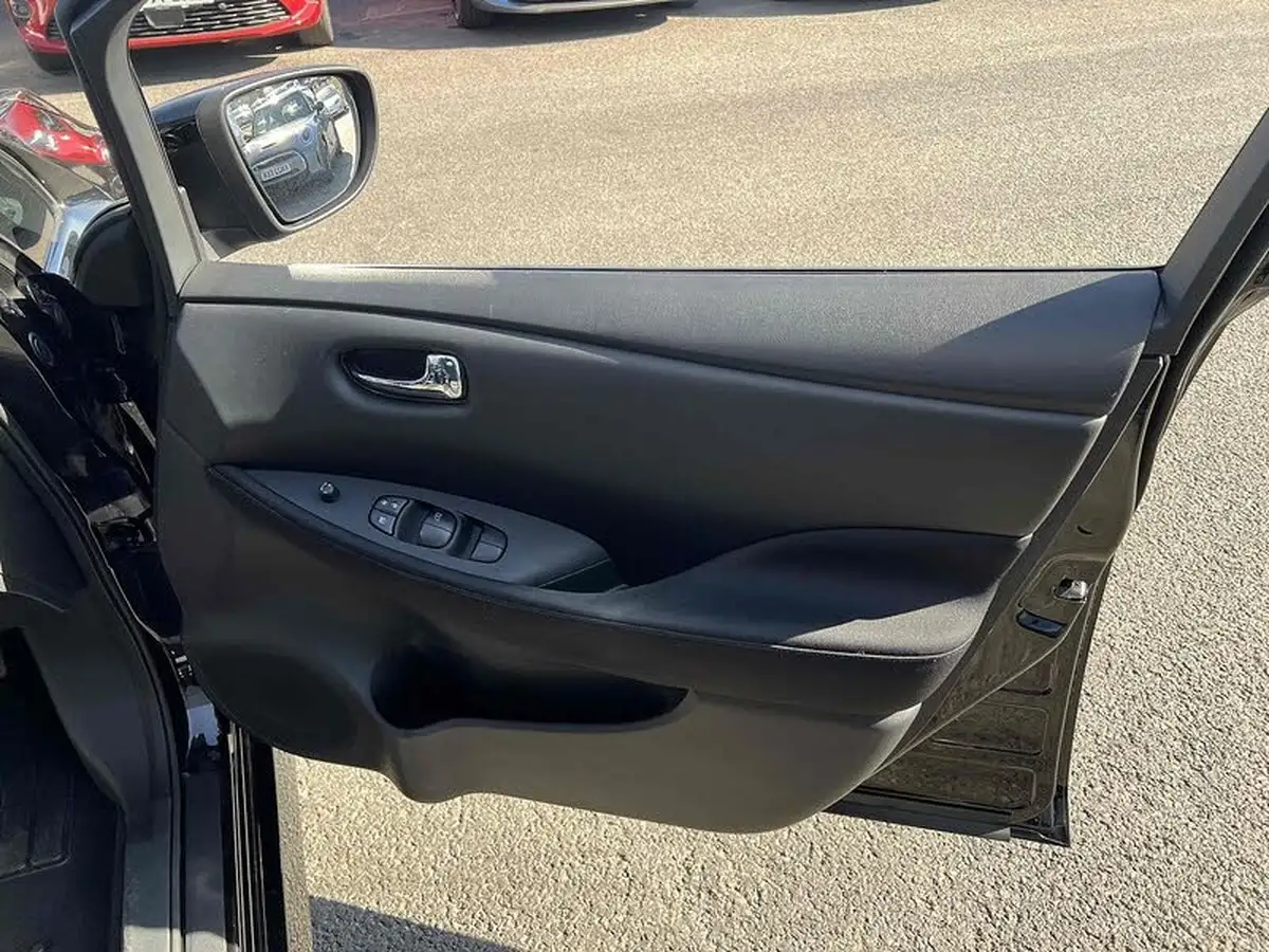2022-nissan-leaf-e-acenta-big-20