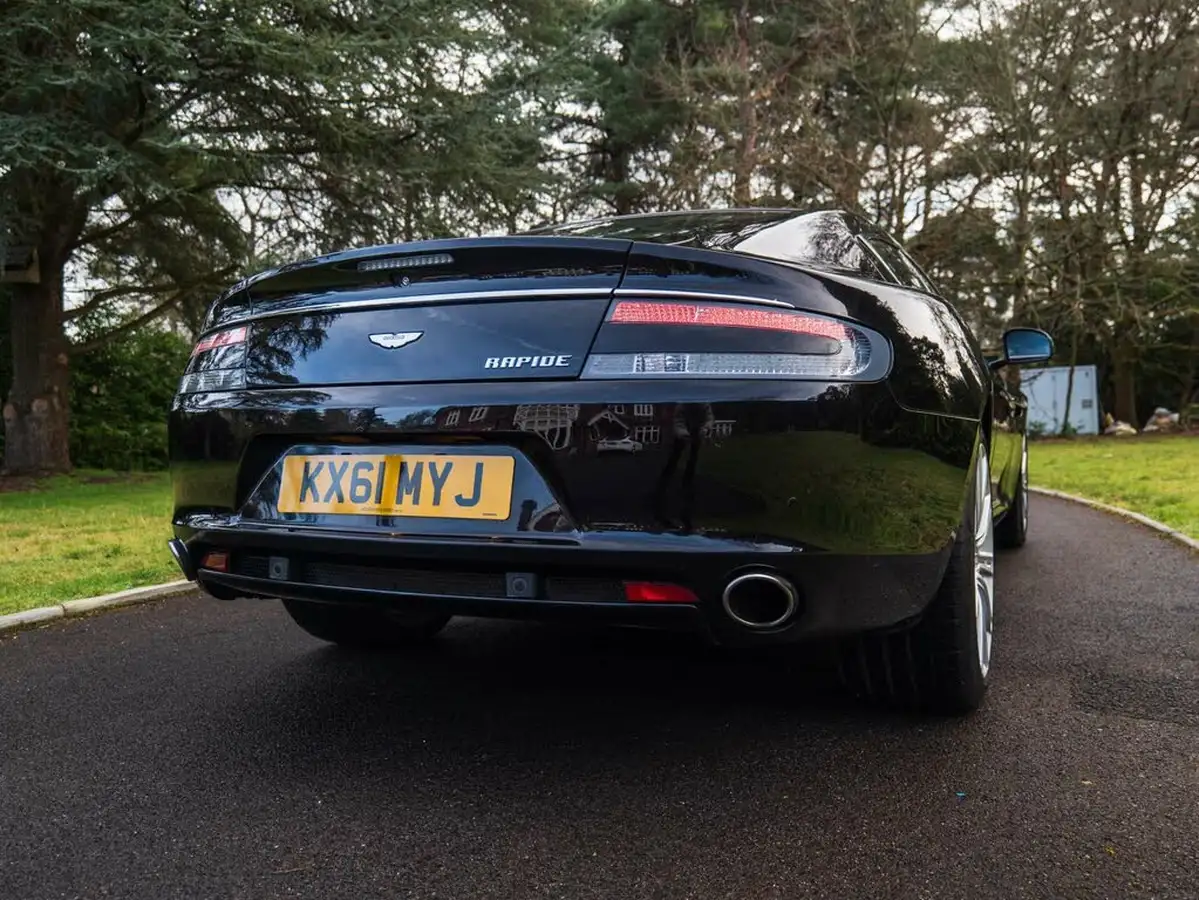 2012-aston-martin-rapide-s-v12-60-big-36