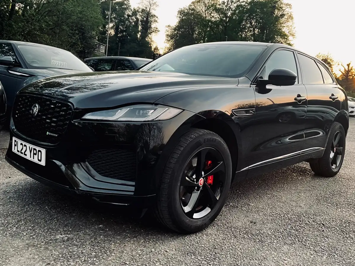 2022-jaguar-f-pace-20-d200-r-dynamic-s-big-32