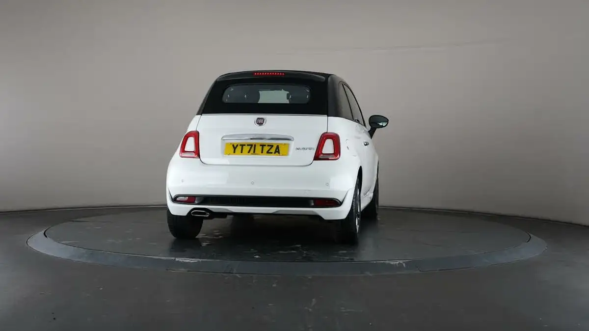 2021-fiat-500c-10-hey-google-big-61