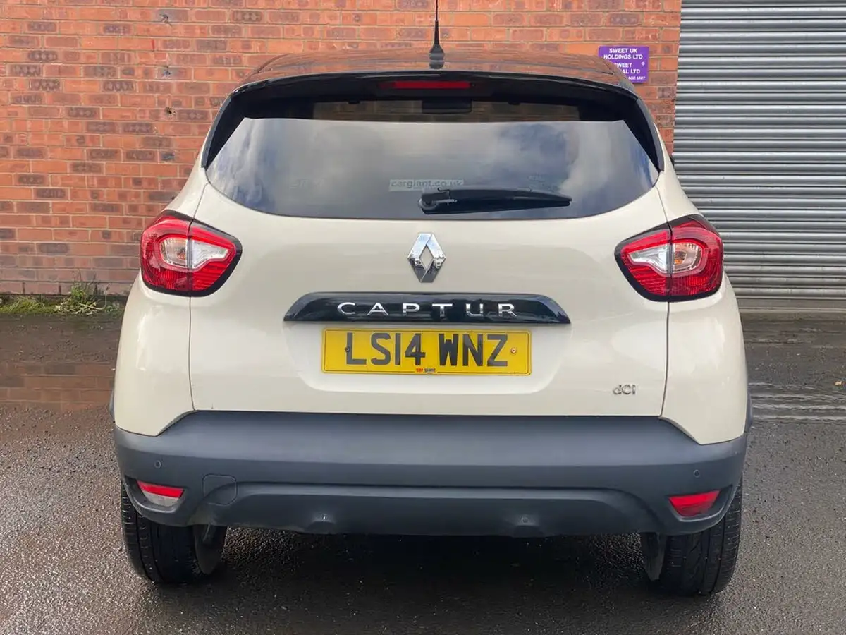2014-renault-captur-15dci-dynamique-s-90bhp-ss-big-22