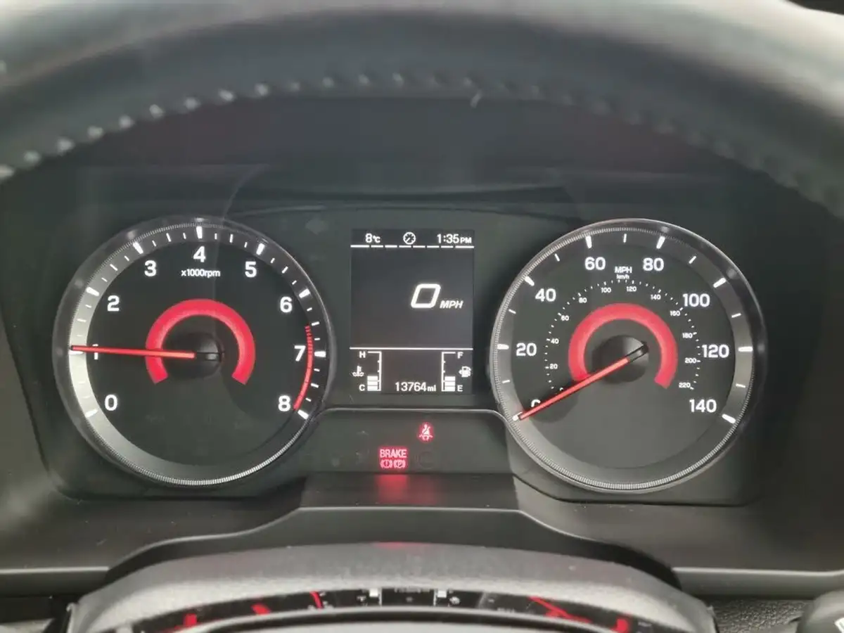 2022-kgm-ssangyong-tivoli-15-ultimate-big-24