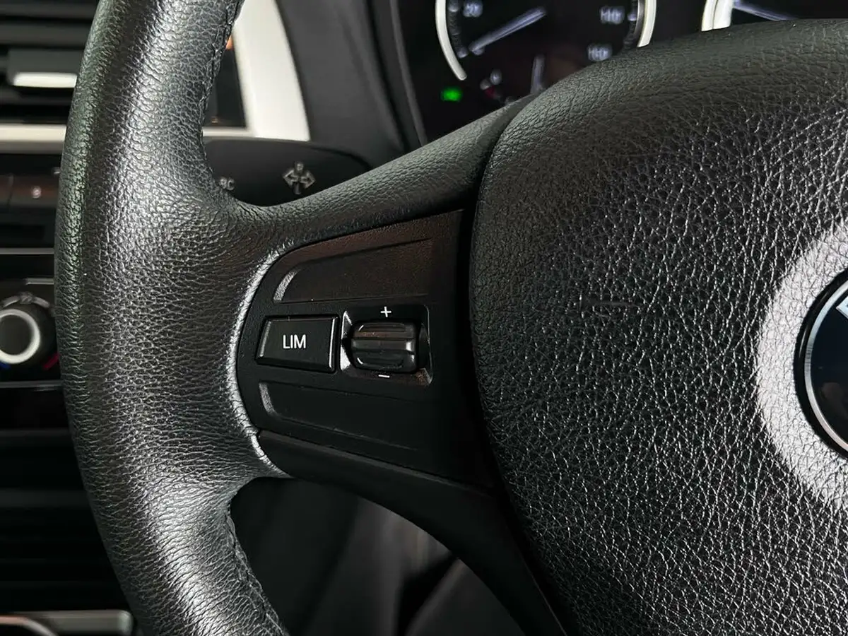 2018-bmw-1-series-15-118i-se-3d-auto-big-14