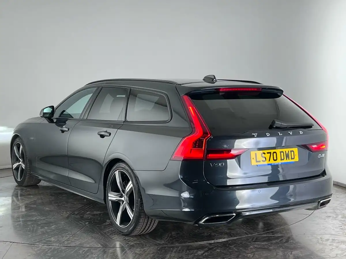 2020-volvo-v90-20td-d4-r-design-plus-big-2