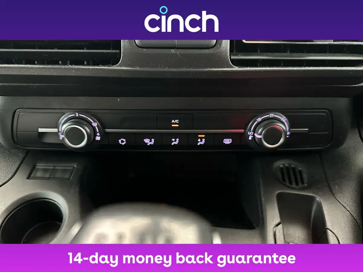 2021-vauxhall-combo-life-15-se-130ps-big-24