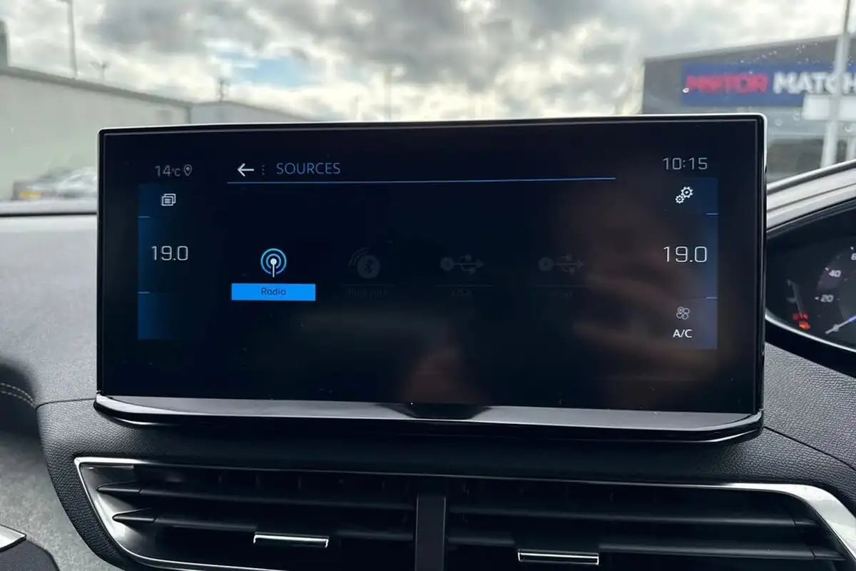 2022-peugeot-3008-suv-12-puretech-gt-premium-big-49