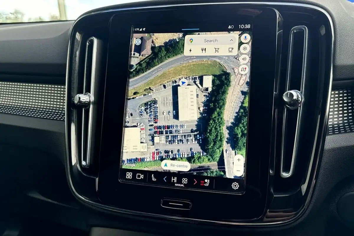 2022-volvo-xc40-e-recharge-plus-228bhp-big-14