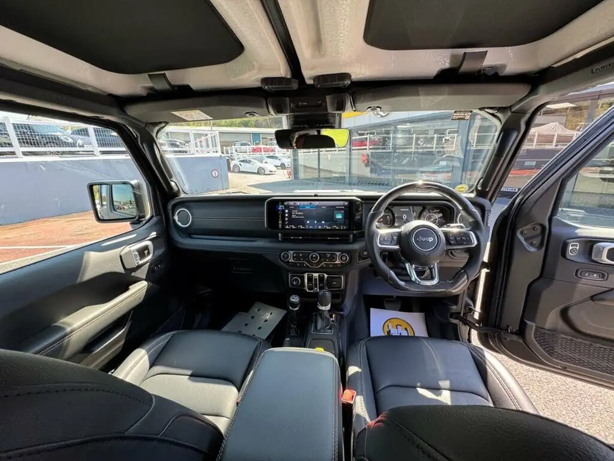 2024-jeep-wrangler-20-gme-sahara-big-10