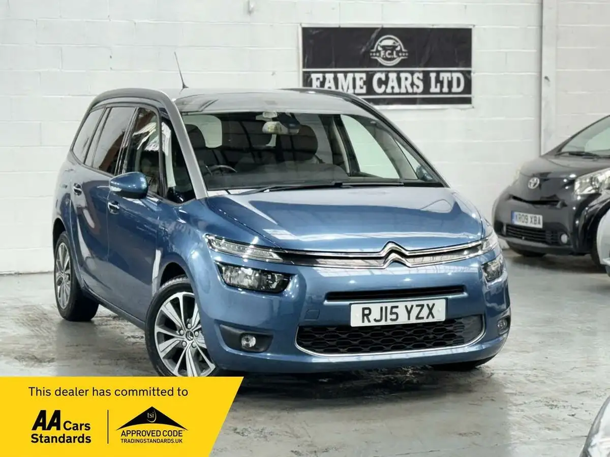 2015-citroen-grand-c4-picasso-16bluehdi-exclusive-eat6-big-0