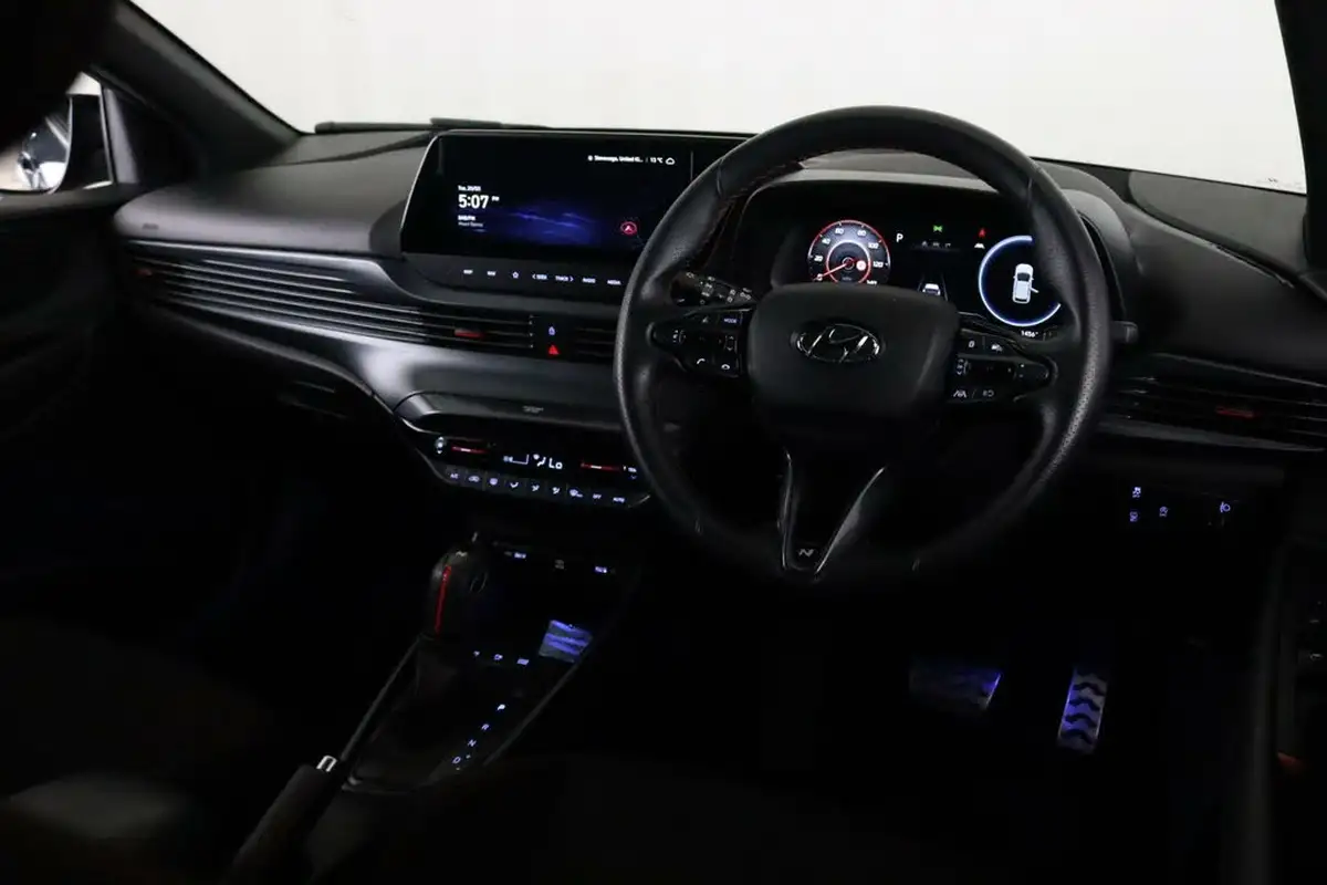 2024-hyundai-i20-10-t-gdi-n-line-dct-big-14