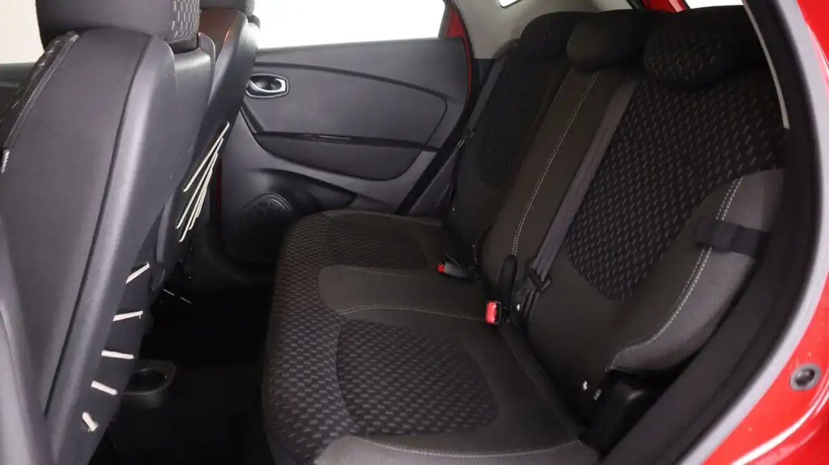 2018-renault-captur-15dci-dynamique-s-nav-90bhp-edc-auto-big-15
