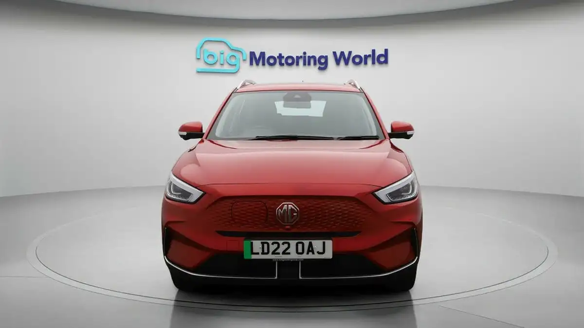 2022-mg-zs-suv-e-trophy-ev-176ps-big-2