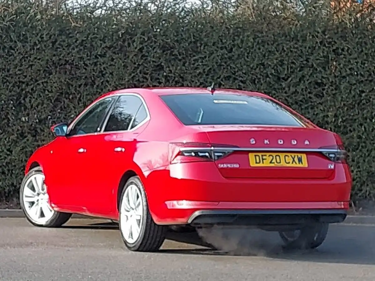 2020-skoda-superb-14-tsi-se-l-hatchback-big-1