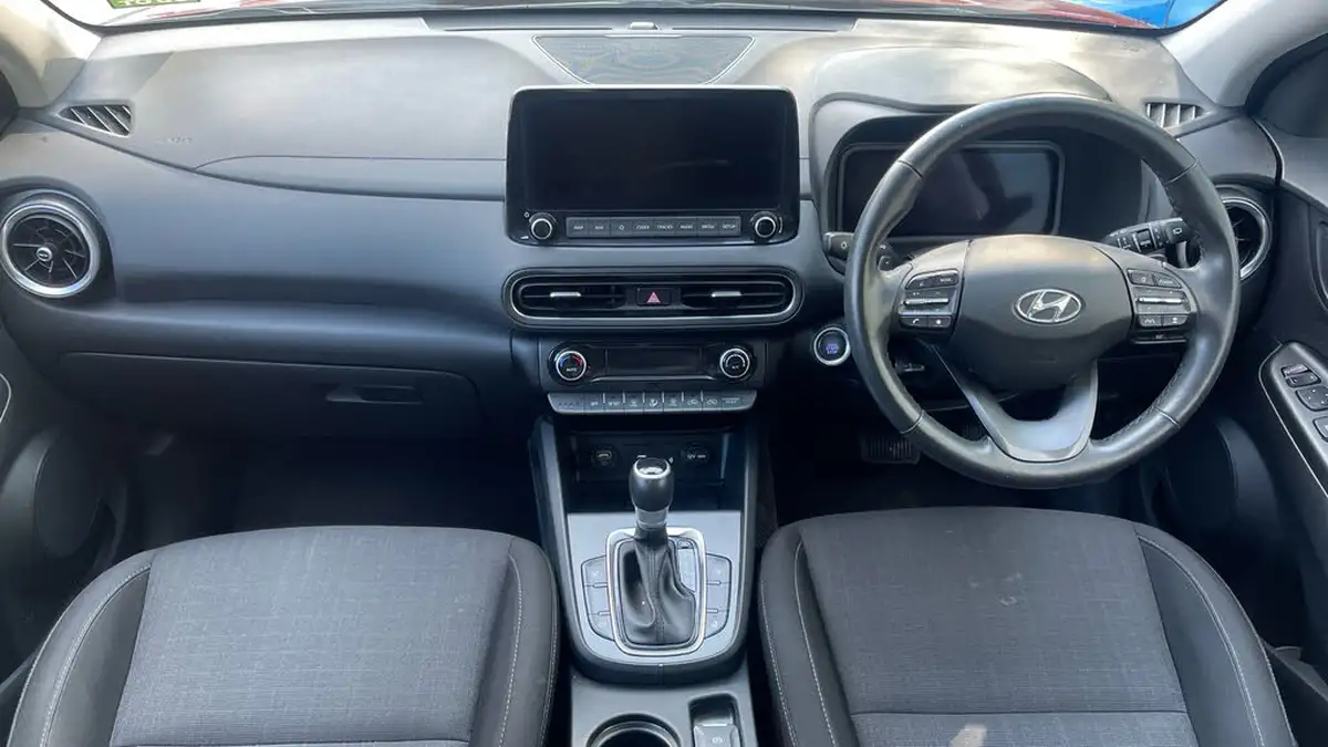 2022-hyundai-kona-16-gdi-premium-big-10