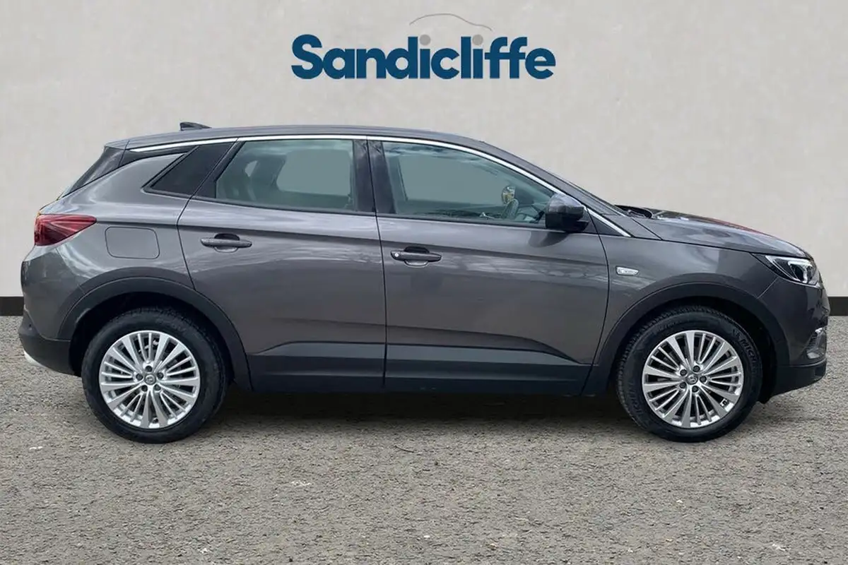 2019-vauxhall-grandland-x-12-tech-line-nav-big-2