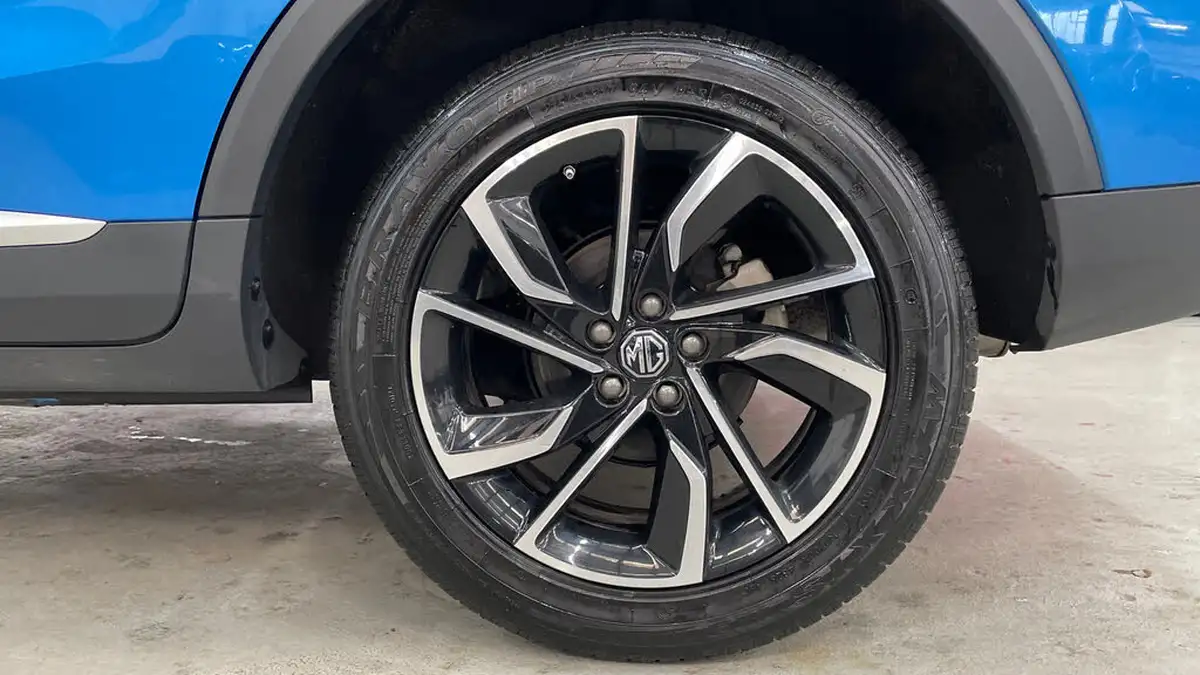 2024-mg-zs-suv-15-vti-tech-exclusive-big-17