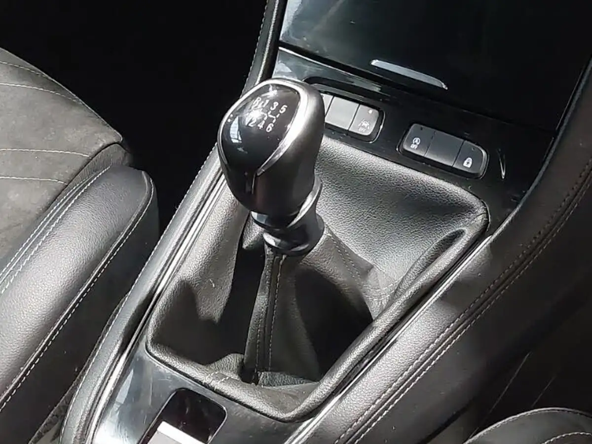 2024-vauxhall-grandland-12-ultimate-130ps-big-16