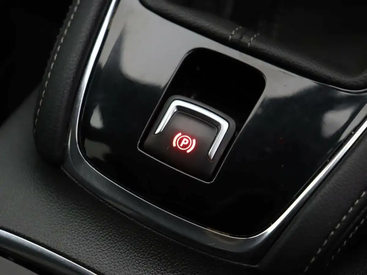 2020-vauxhall-grandland-x-12-griffin-big-21