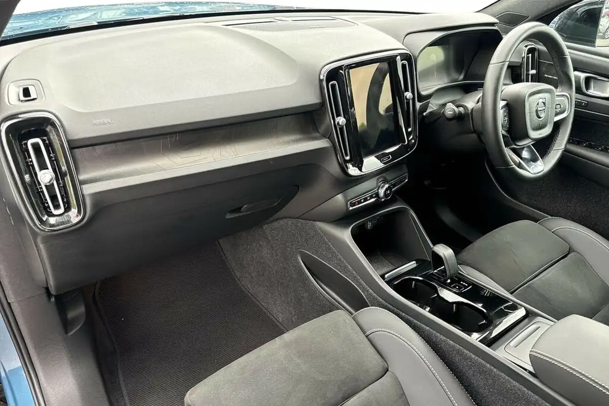 2023-volvo-c40-e-recharge-ultimate-228bhp-big-1