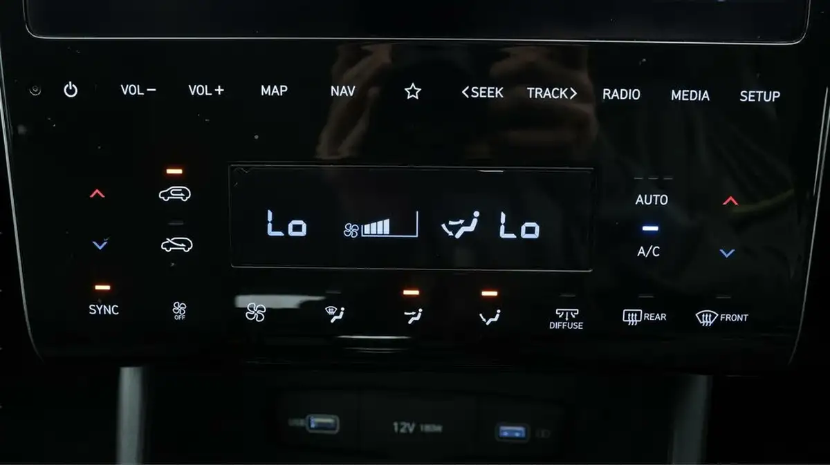 2022-hyundai-tucson-16-t-gdi-se-connect-150ps-big-12