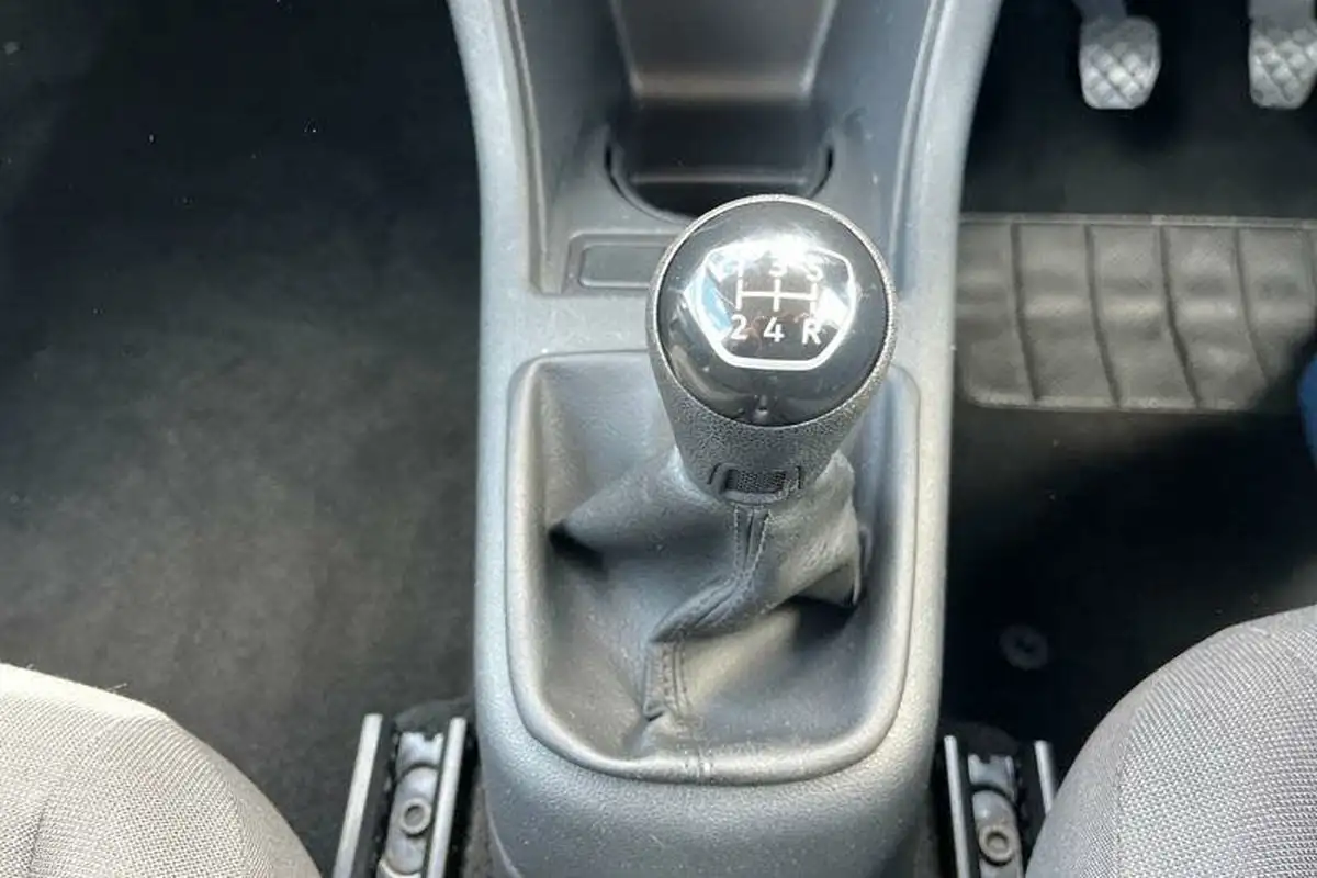 2021-volkswagen-up-10-up-65ps-sre-bmt-evo-3d-big-32