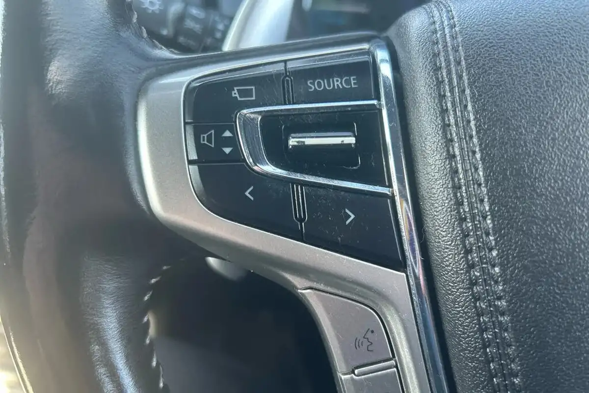 2019-mitsubishi-outlander-24-4h-phev-big-23