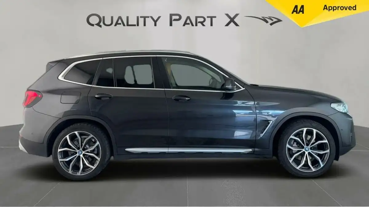 2022-bmw-x3-20-xdrive-30e-xline-big-1