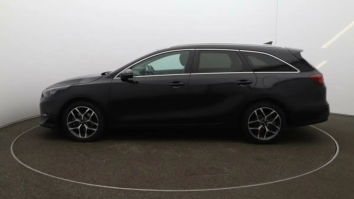 2022-kia-ceed-15-t-gdi-3-sportswagon-big-55