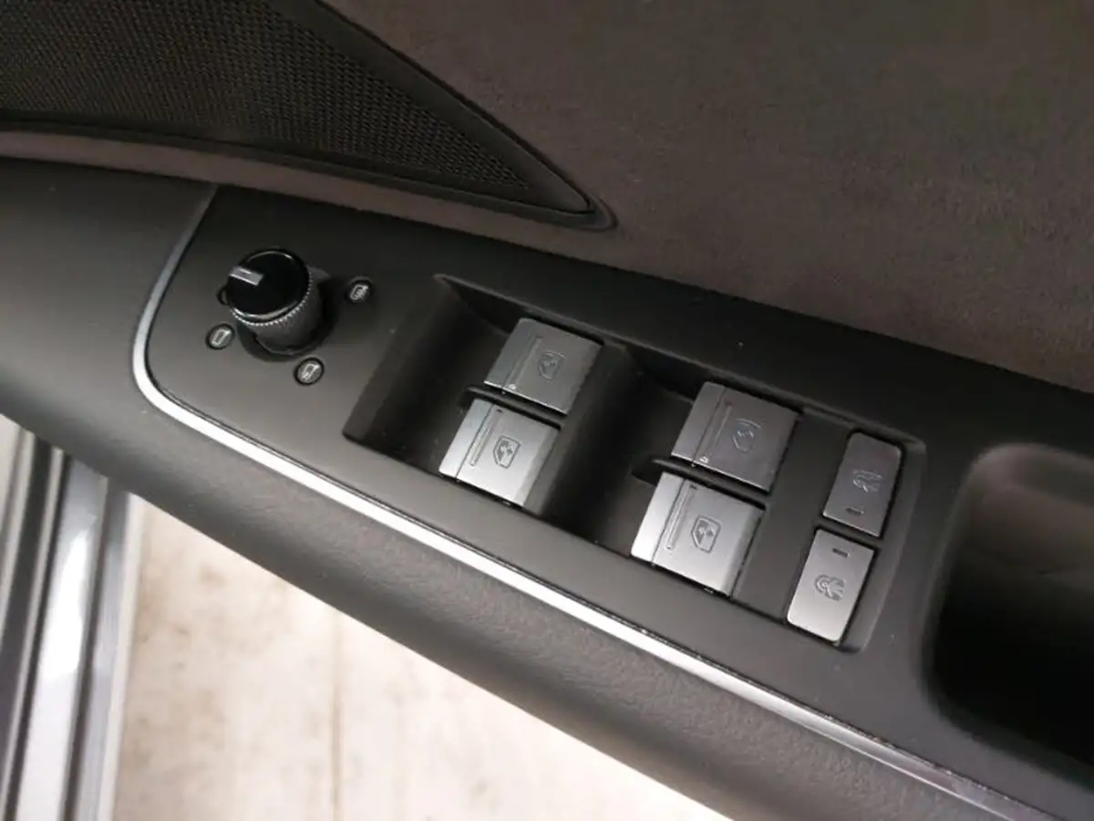 2020-audi-a8-30-50-tdi-big-11