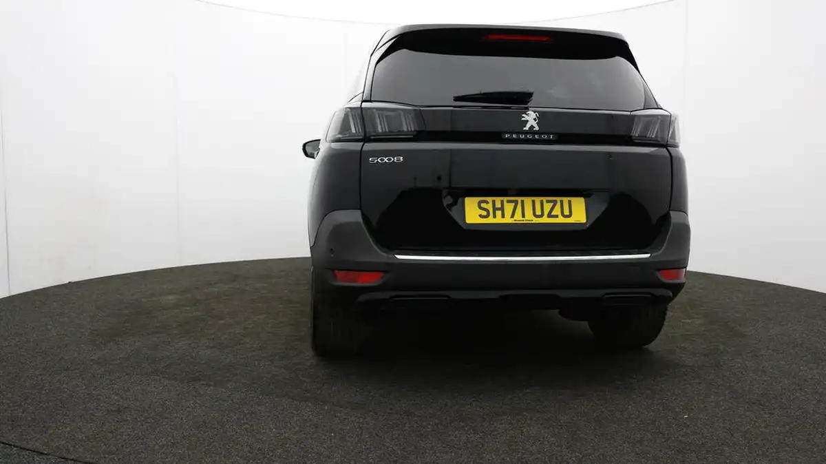 2021-peugeot-5008-suv-12-puretech-allure-big-36