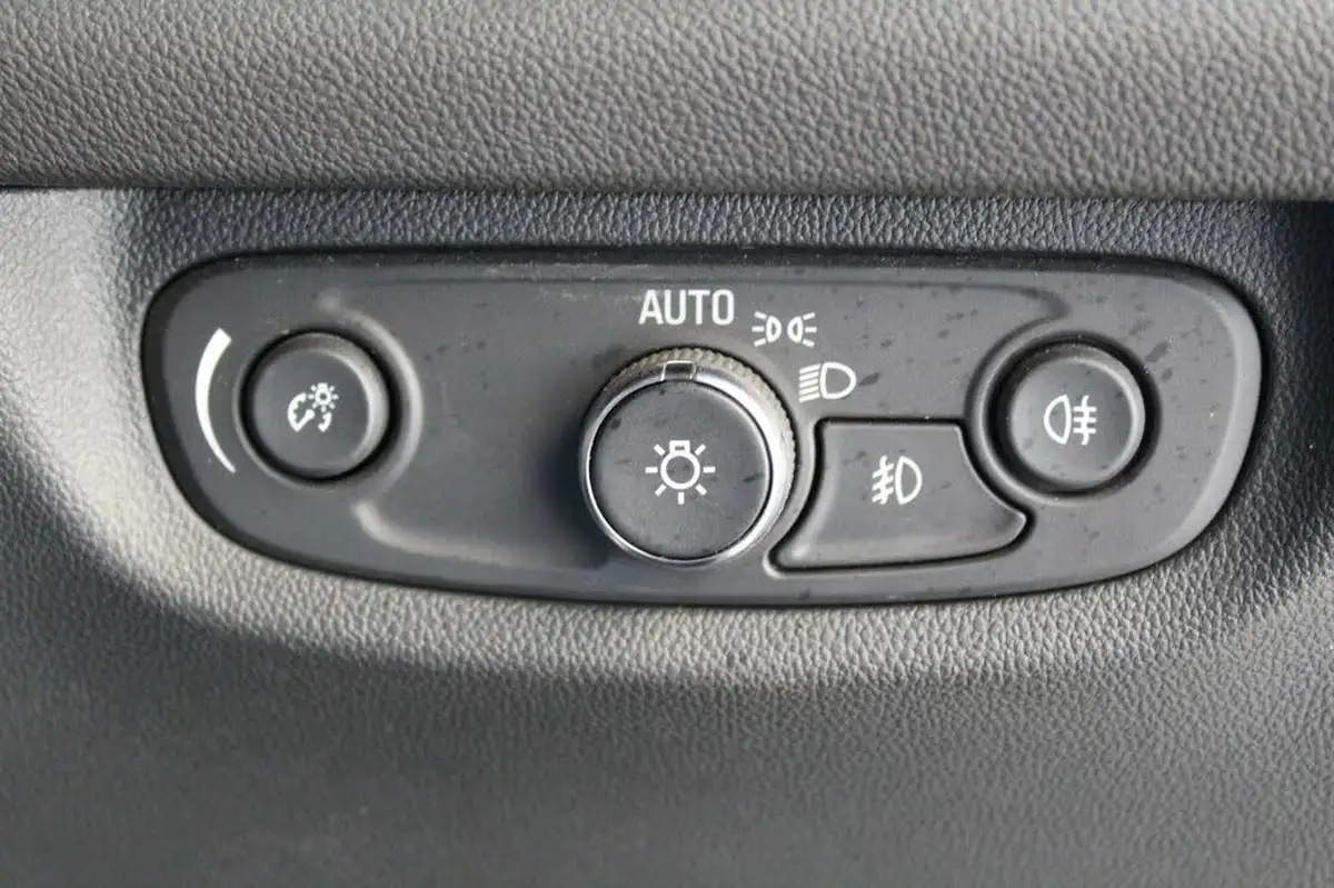 2020-vauxhall-insignia-grand-sport-15-turbo-d-sri-vx-line-nav-big-45