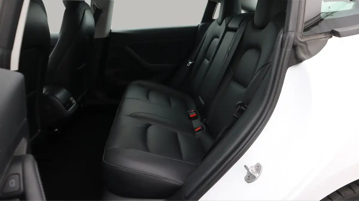 2021-tesla-model-3-e-long-range-4x4-big-16
