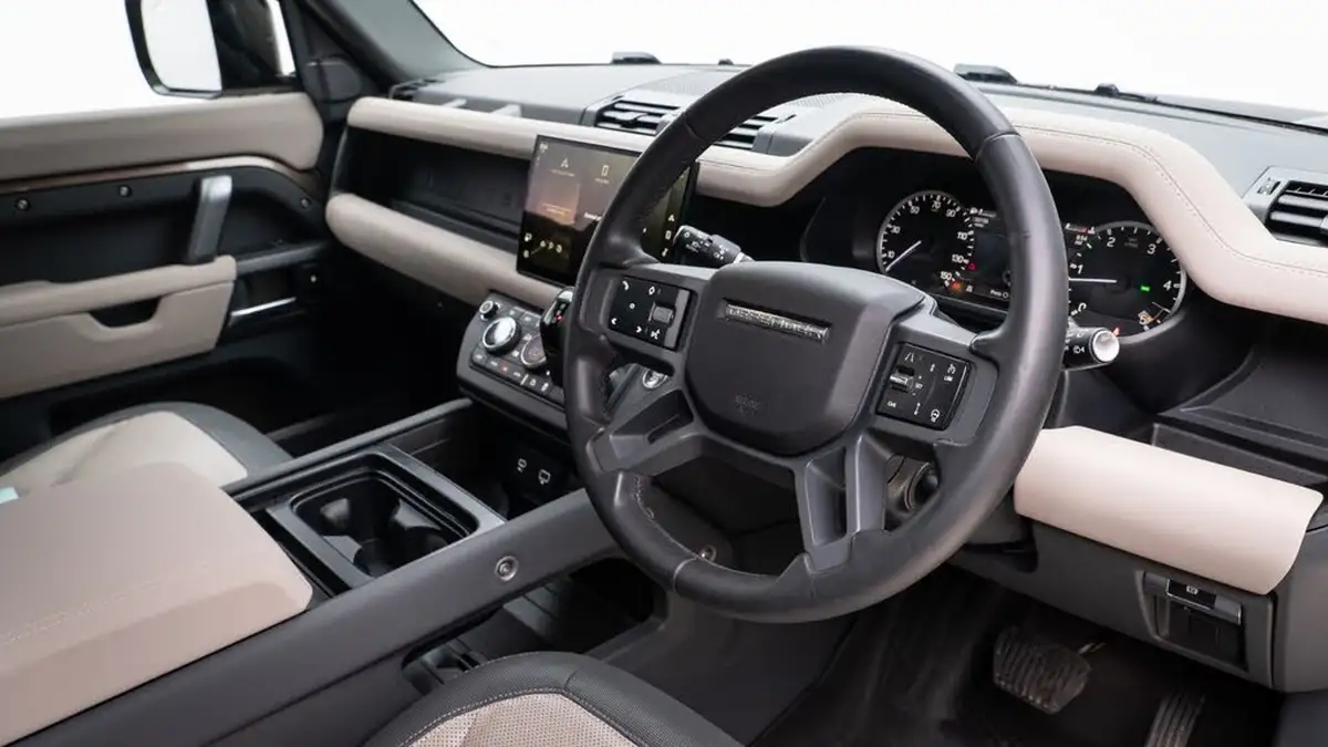 2023-land-rover-110-defender-30-d300-x-dynamic-hse-big-20