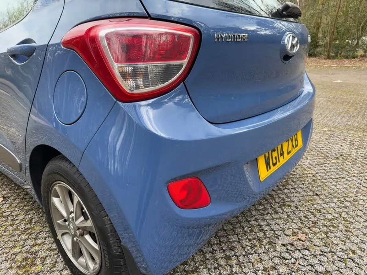 2014-hyundai-i10-10-premium-big-42